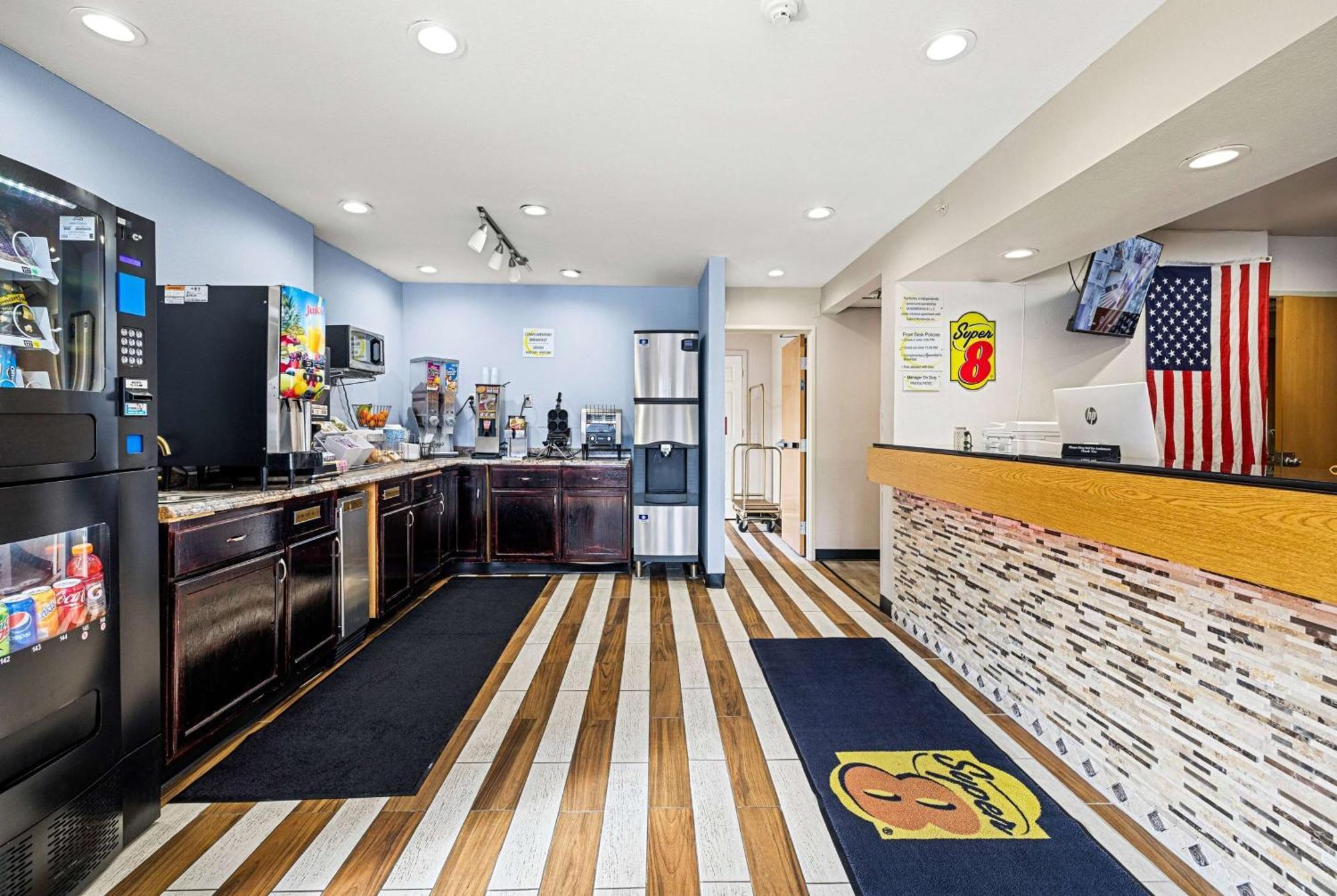 Super 8 By Wyndham Pittsburgh/Monroeville Luaran gambar